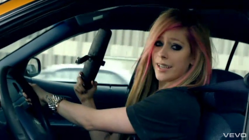 avril lavigne what the hell video shoot